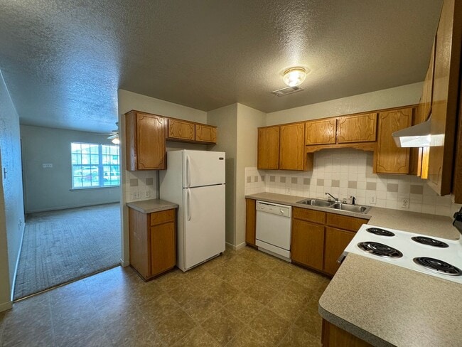 Photo - 404 Brittney Way Unit #C