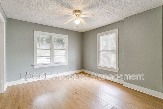 Photo - 1411 6th Ave