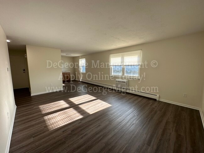 Photo - Georgetown Manor Apartments for Rent in We...
