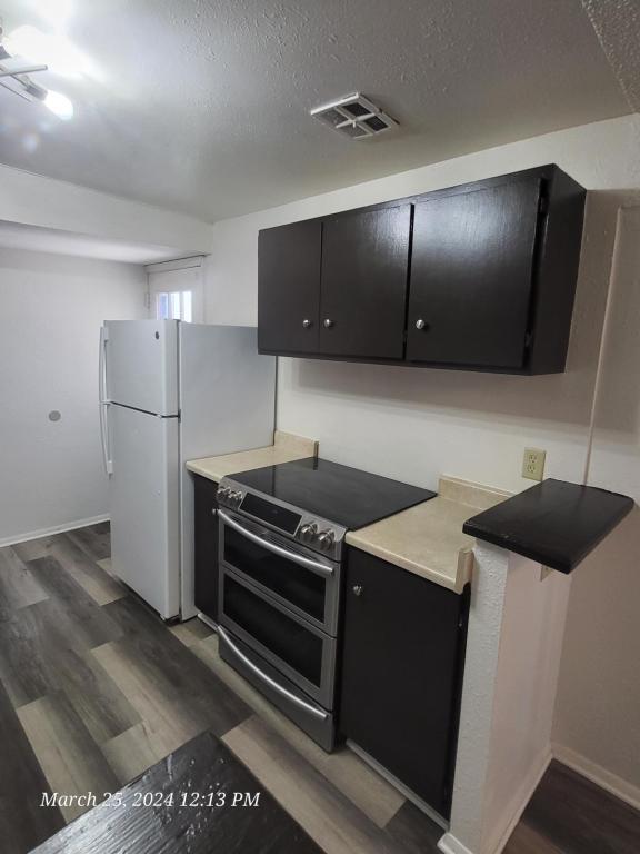 Photo - 2202 Davis Ave