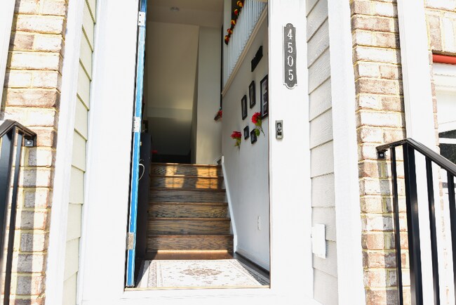 Photo - 4505 Hayloft Ct