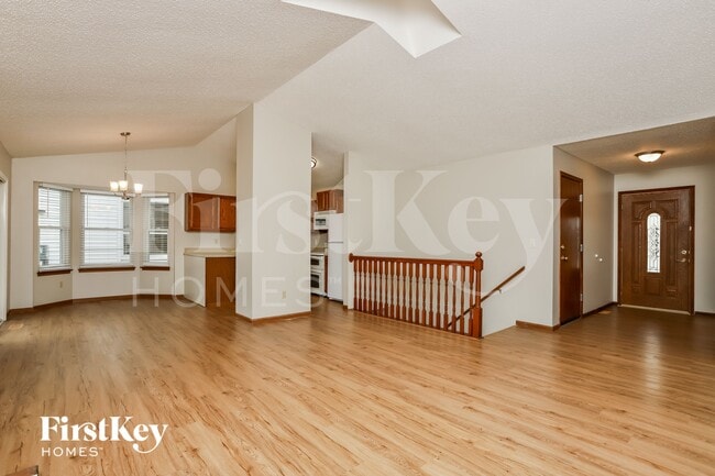 Photo - 515 Misty Moss Ln