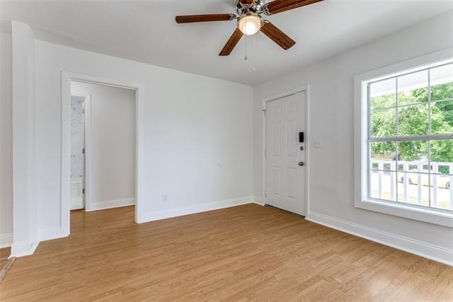 Photo - 3109 Wesleyan Dr S