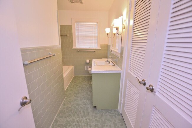 Photo - 1301 Goldrock Rd