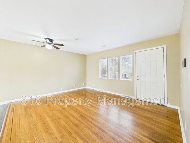 Photo - 3716 Mersington Ave