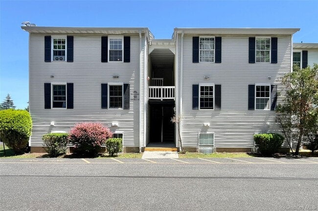 Building Photo - 18 Lexington Hills Rd Unit 12