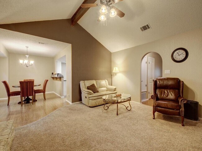 Photo - 909 Garden Meadow Dr