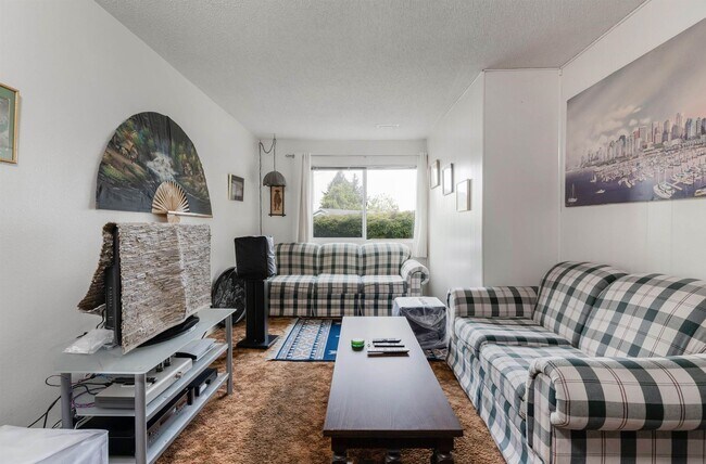 Photo - 14032 Kalmar Rd Unit Downstairs