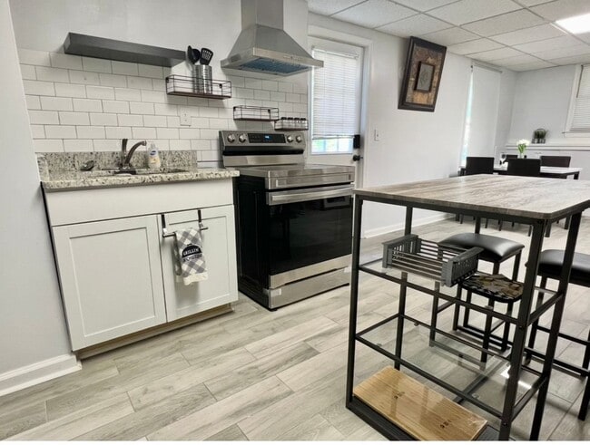 Photo - 2227 Woodbriar Dr