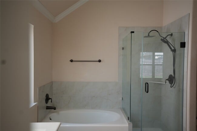 Photo - 1710 Thornhampton Ct