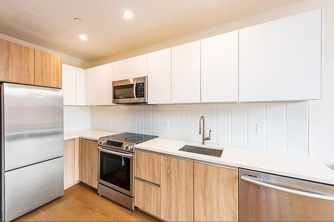 Photo - 1325 Herkimer St Unit 302