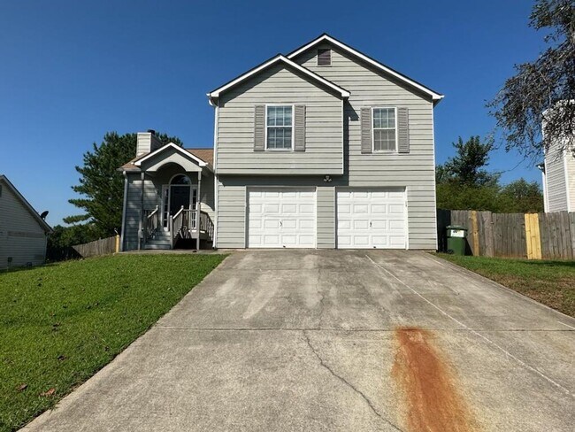7082 Oakwood Cir