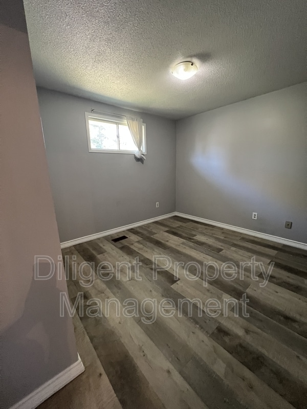 Building Photo - 2148 Springwood Rd