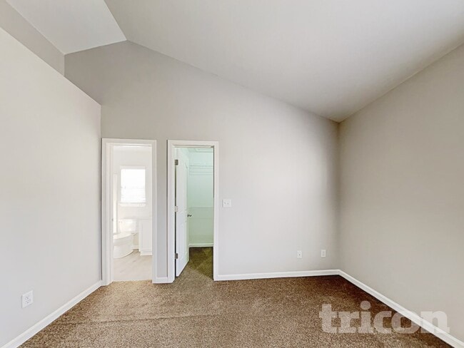 Photo - 10203 Green Hedge Ave
