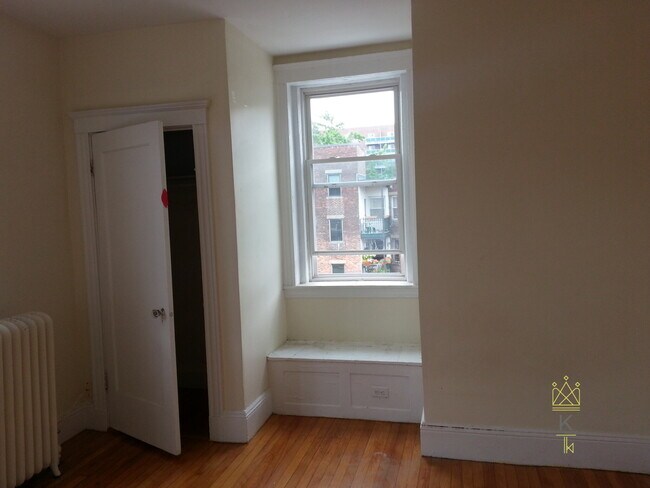 62 Egmont St Unit 6