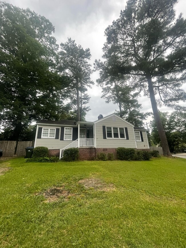 Photo - 2009 Atascadero Dr