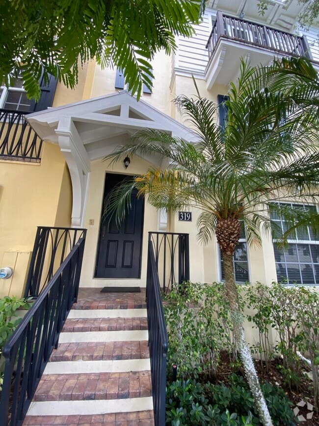 Building Photo - 319 Flamingo Dr Rental