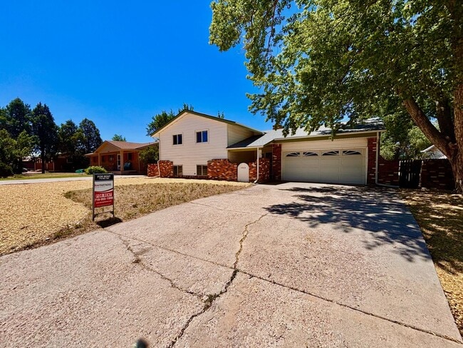 Photo - Spacious 4-Bedroom Home in Central Colorado Springs