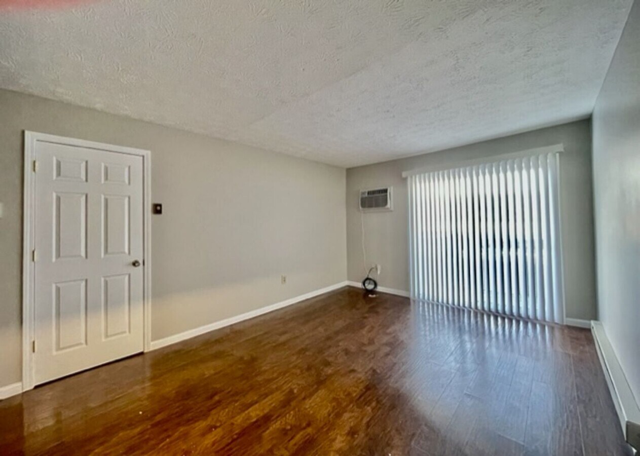 Photo - NORWALK - 1 Bedroom Available! Unit B6