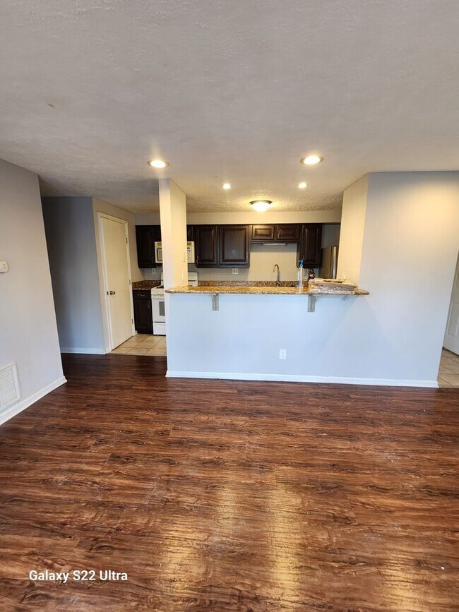 Photo - 2 Bedroom Luxury Condo nestled in the heart of Sicklerville NJ