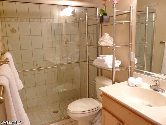 Building Photo - 264 Castaways St
