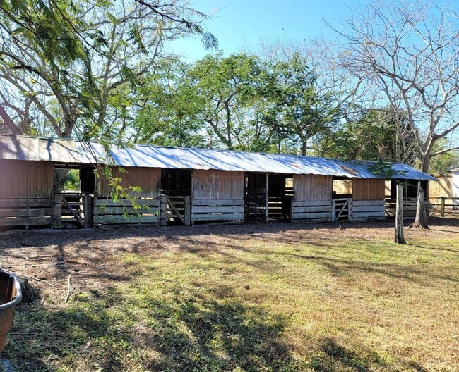 Photo - 4362 W Midway Rd