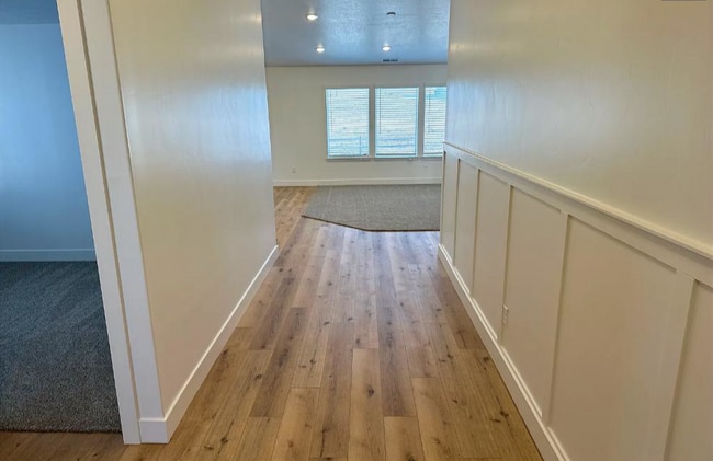 Photo - 523 W 1150 N