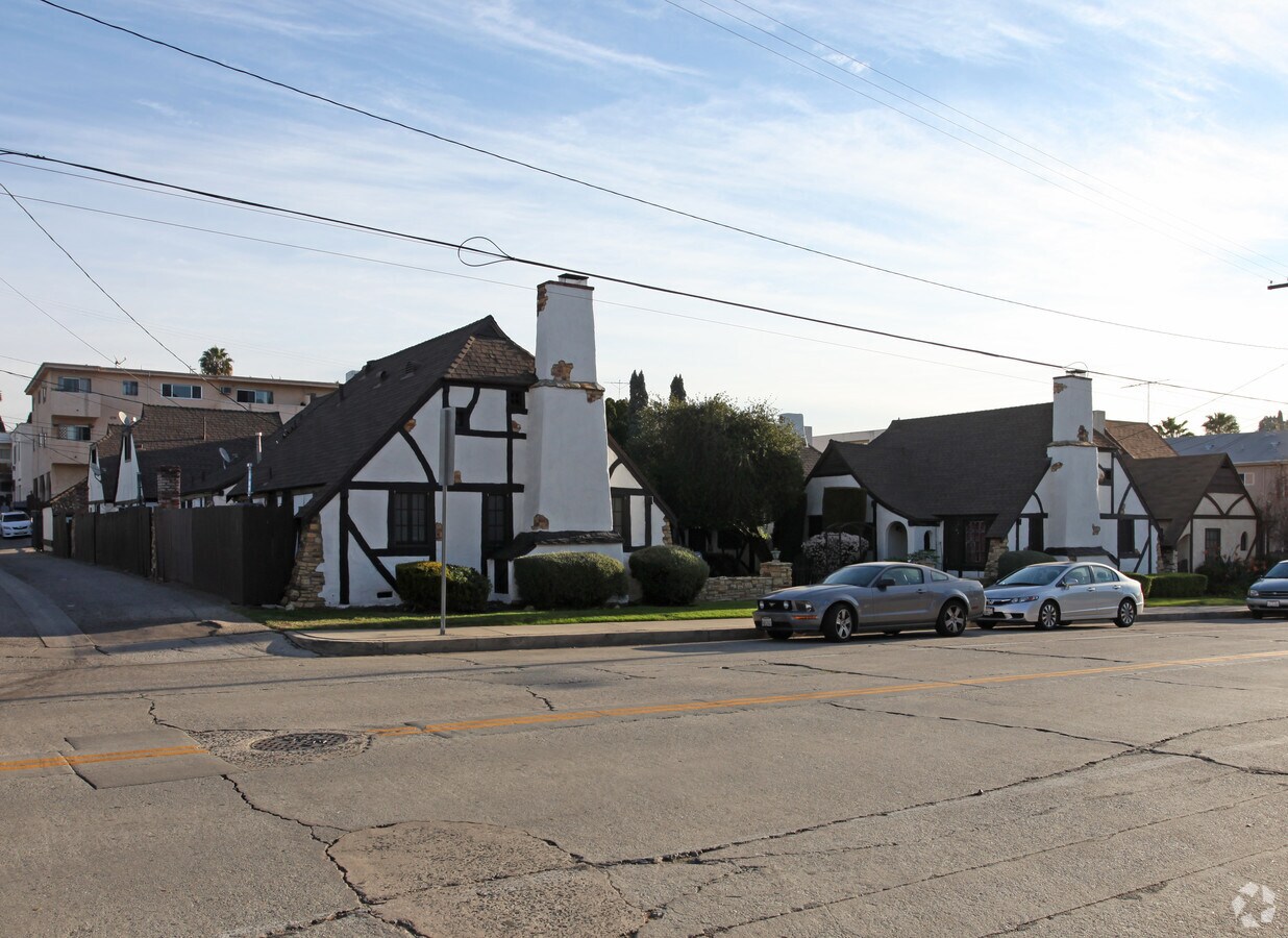 Photo - 2906-2912 Griffith Park Blvd