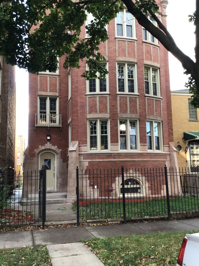 Photo - 8048 S Marshfield Ave Unit 2