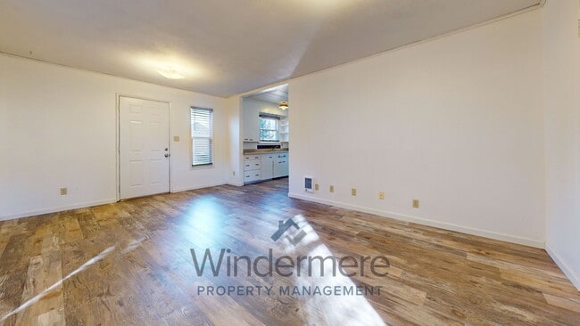 Photo - 512 Columbia St