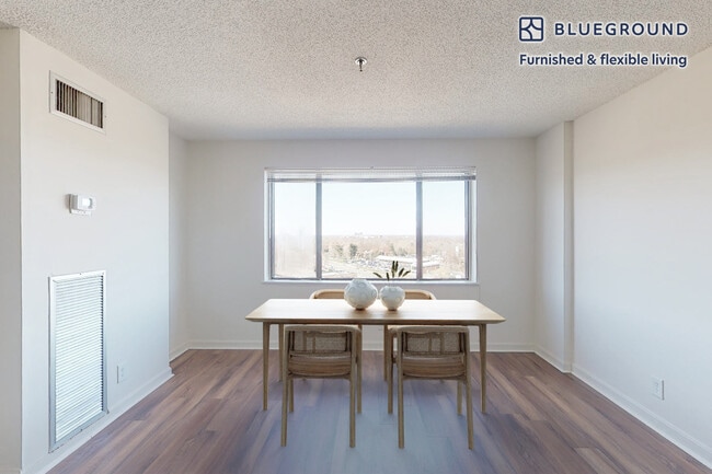 Photo - 2251 Pimmit Dr Unidad FL2-ID6807A