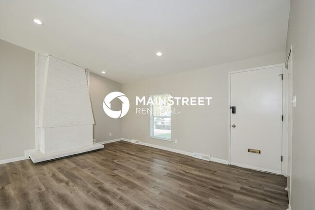 3 Bedroom Pet-Friendly Home in St. Louis, MO with Main Street Renewal