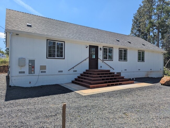 Building Photo - 6245 Brevard Cir