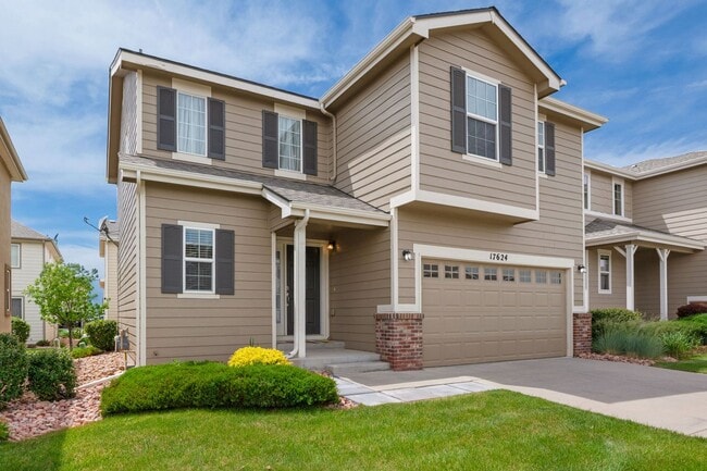 Building Photo - LIGHT AND BRIGHT 3 BED/2.5 BATH HOME IN MONUMENT!