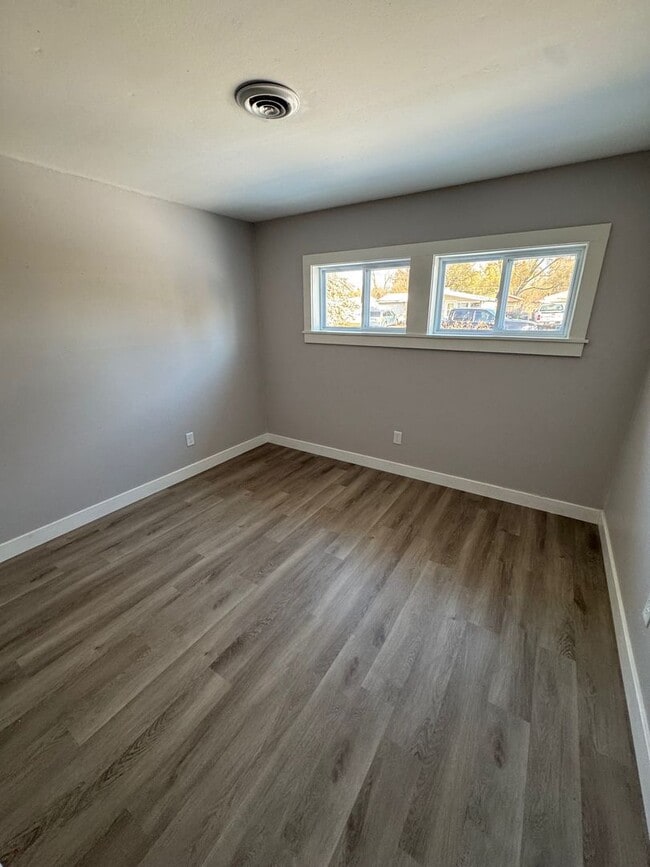 Photo - 2635 Corvalis Ave