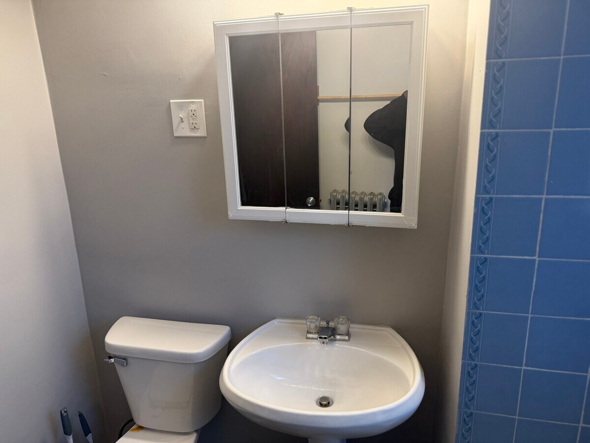 Photo - 1348 W 83rd St