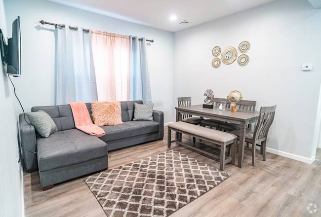 Building Photo - 135 Fabyan Pl Rental