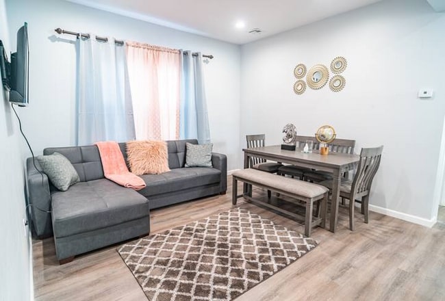 Photo - 135 Fabyan Pl Apartment Unit 2
