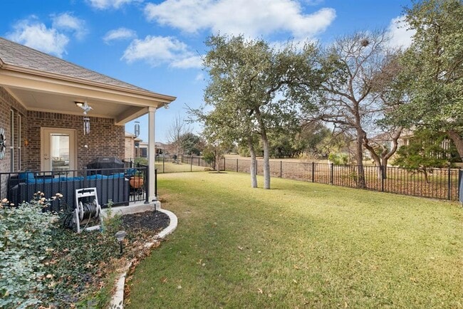 Photo - 704 Archer Ln