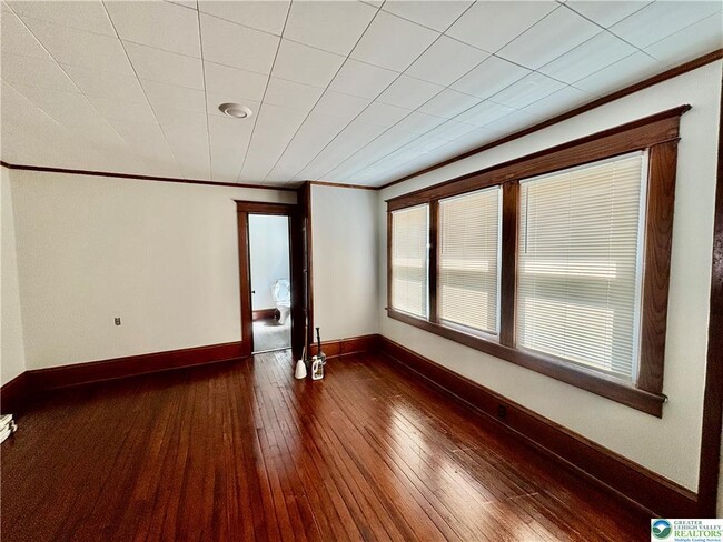 Photo - 2960 William Penn Hwy