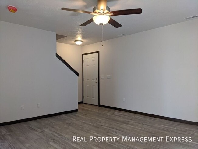 Photo - 3 Bed 1.5 Bath on the West Side of Sioux Falls