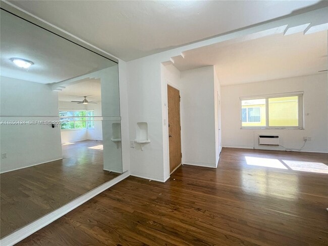 Photo - 955 Bay Dr Unidad 6