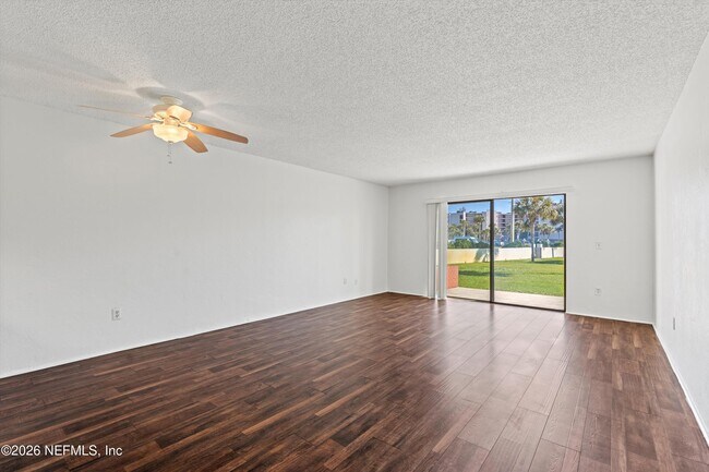 Photo - 11 Dondanville Rd Unit 3