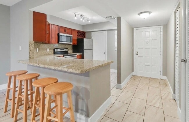 Photo - 6301 N Falls Cir Dr Unit 111