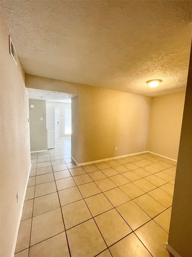 Photo - 19319 Lazy Valley Dr Casa