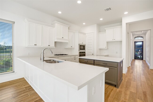 Photo - 15906 Golden Trails Ct