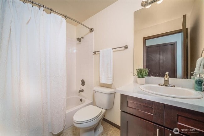 Photo - 11532 15th Ave NE Unit 401