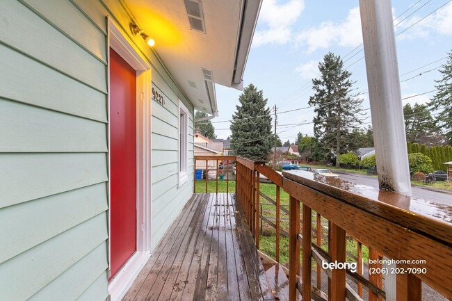 Photo - 9227 Evanston Ave N