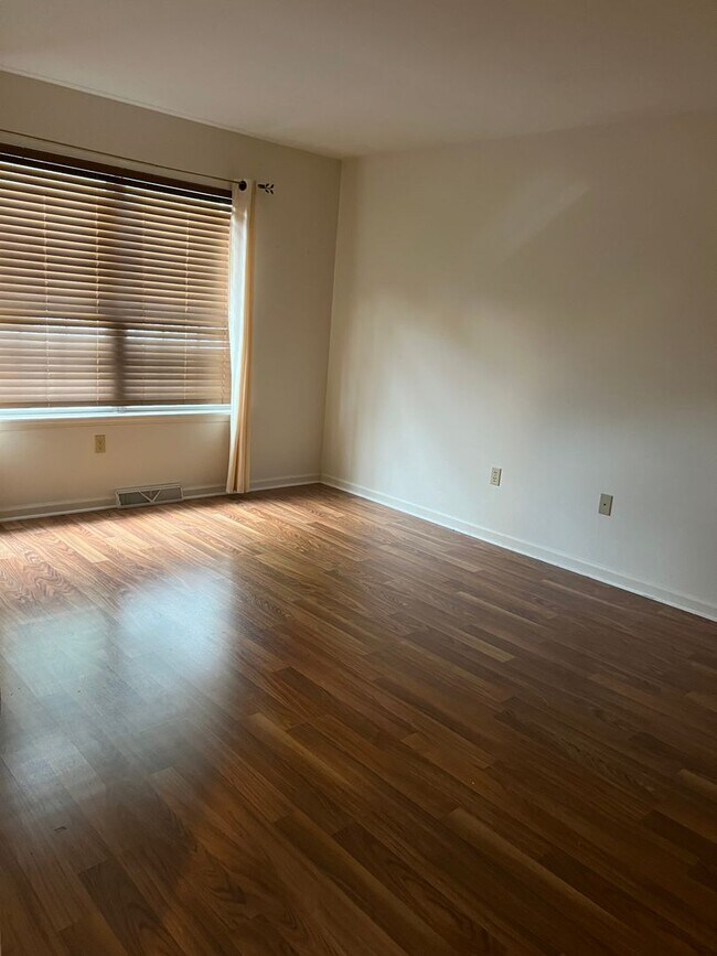 Photo - Cozy Crossgates 2 BR/2 Bath End of Row Condo