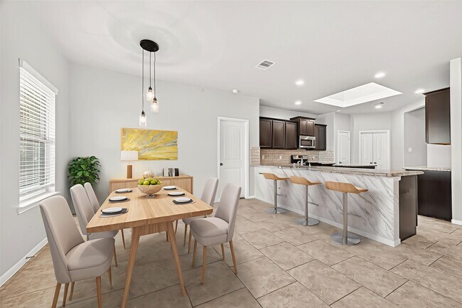 Building Photo - 3326 McDonough Way